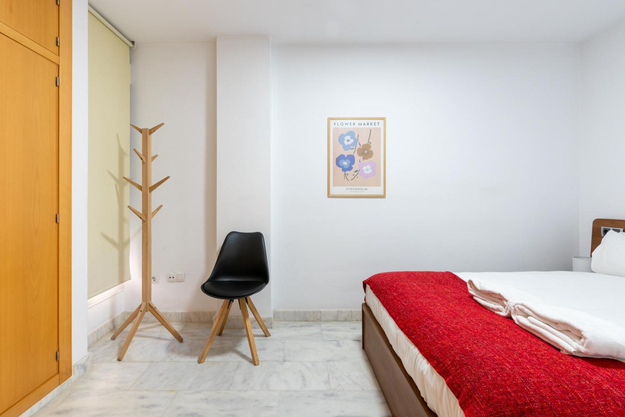 Wintowinrentals Quiet Apartment, Good Location, Free Parking Malaga Zewnętrze zdjęcie