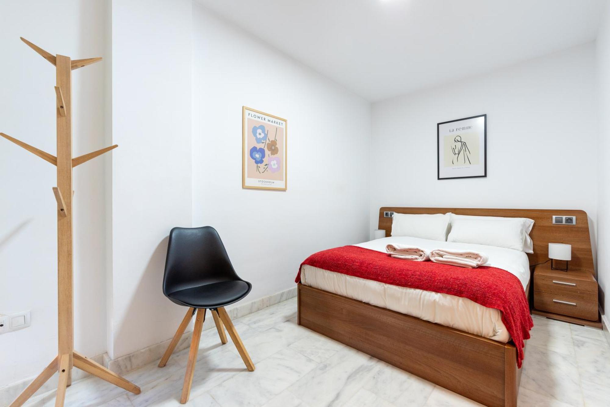 Wintowinrentals Quiet Apartment, Good Location, Free Parking Malaga Zewnętrze zdjęcie