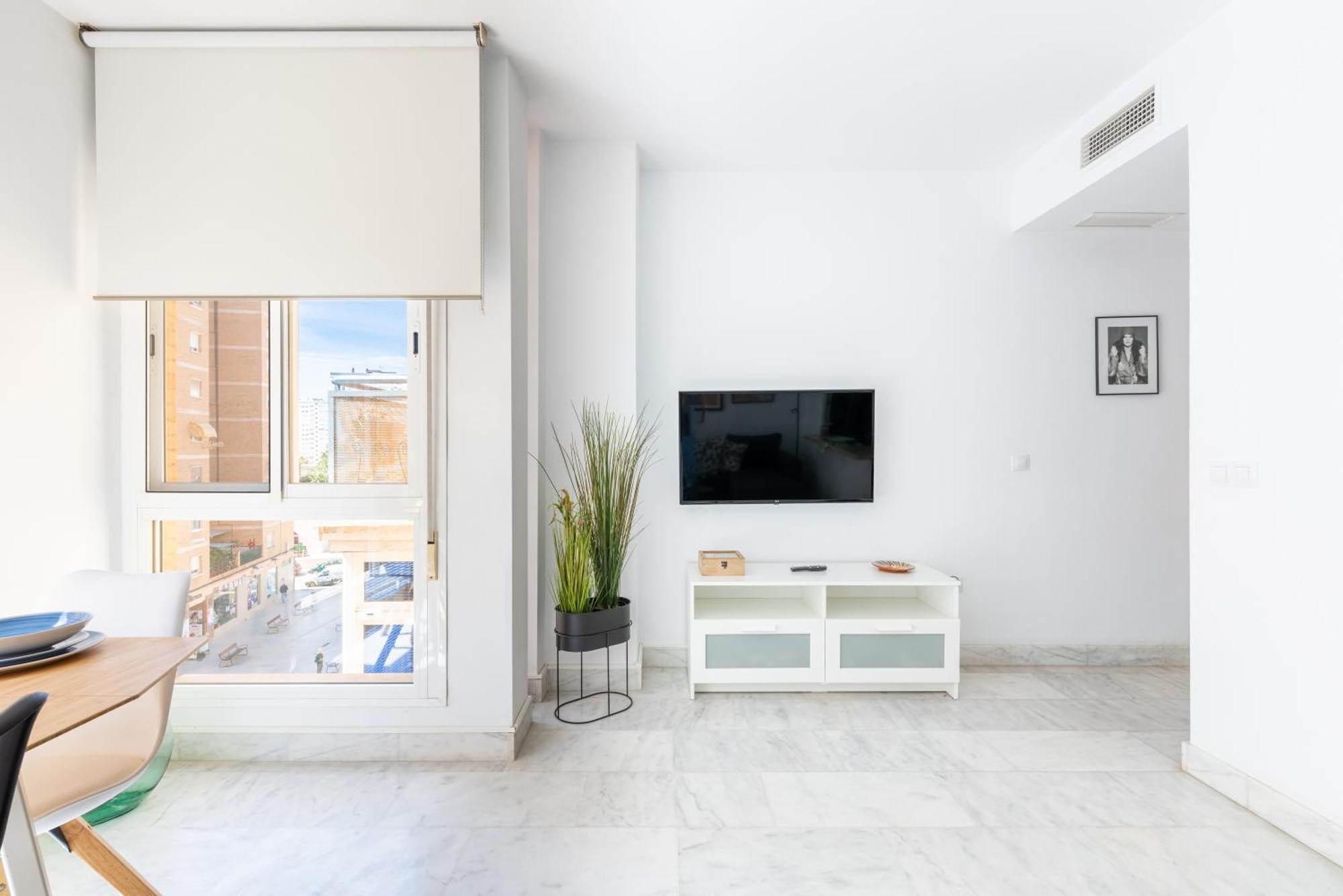 Wintowinrentals Quiet Apartment, Good Location, Free Parking Malaga Zewnętrze zdjęcie