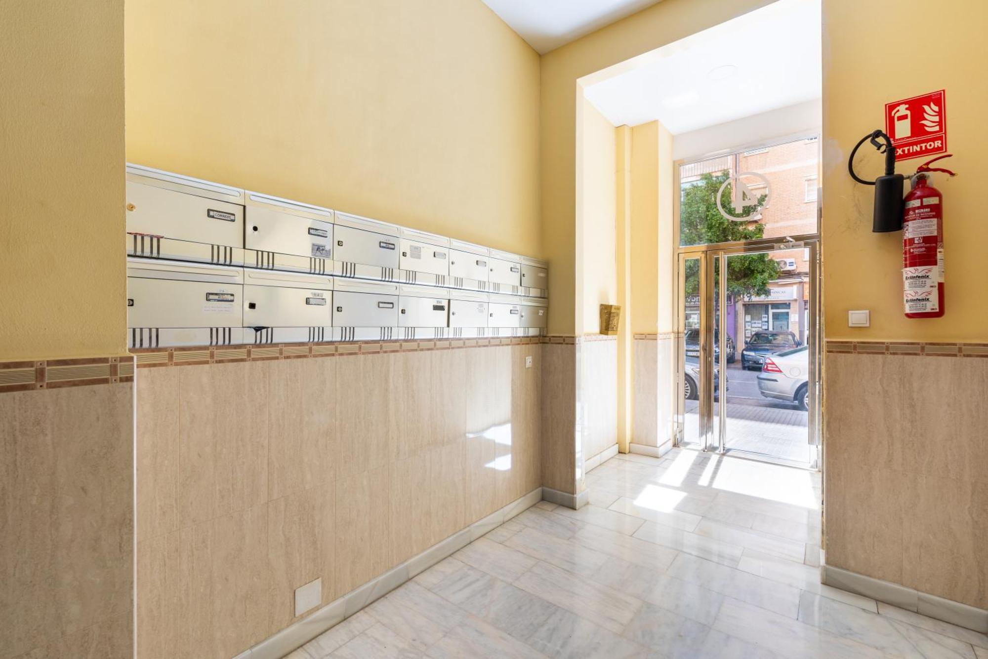Wintowinrentals Quiet Apartment, Good Location, Free Parking Malaga Zewnętrze zdjęcie