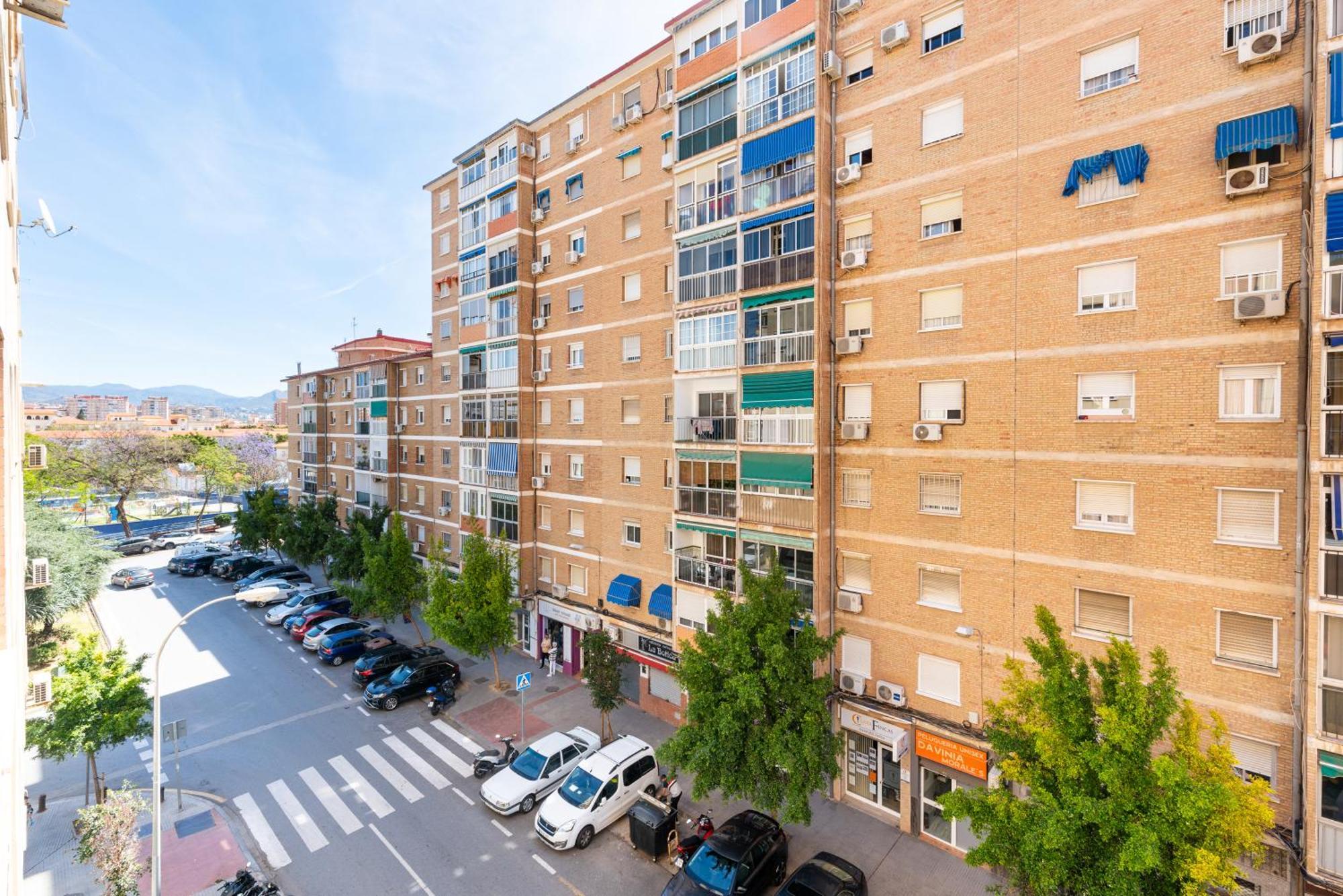 Wintowinrentals Quiet Apartment, Good Location, Free Parking Malaga Zewnętrze zdjęcie