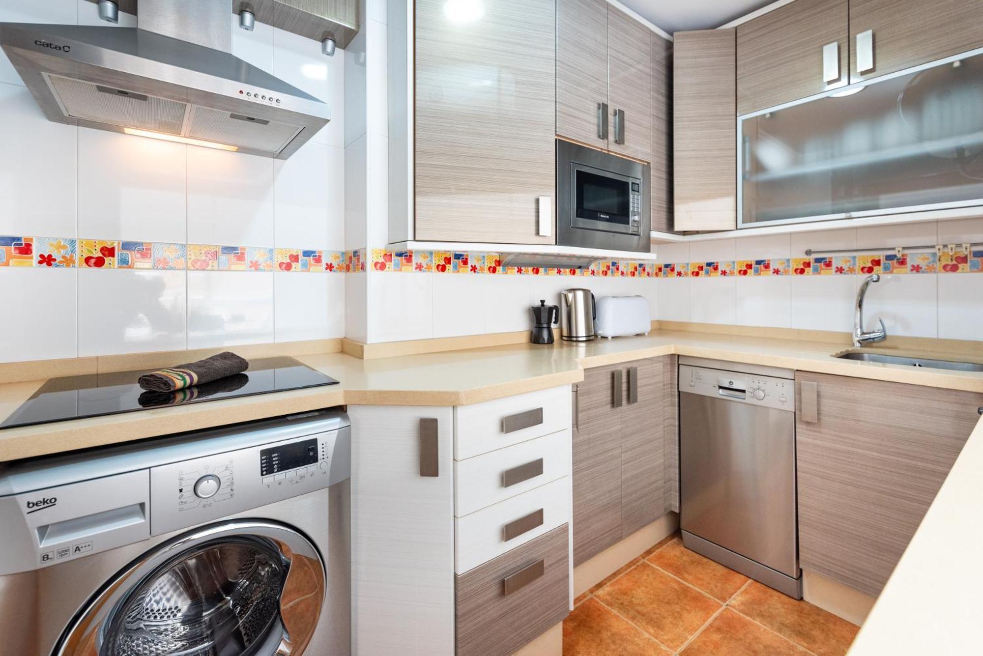 Wintowinrentals Quiet Apartment, Good Location, Free Parking Malaga Zewnętrze zdjęcie